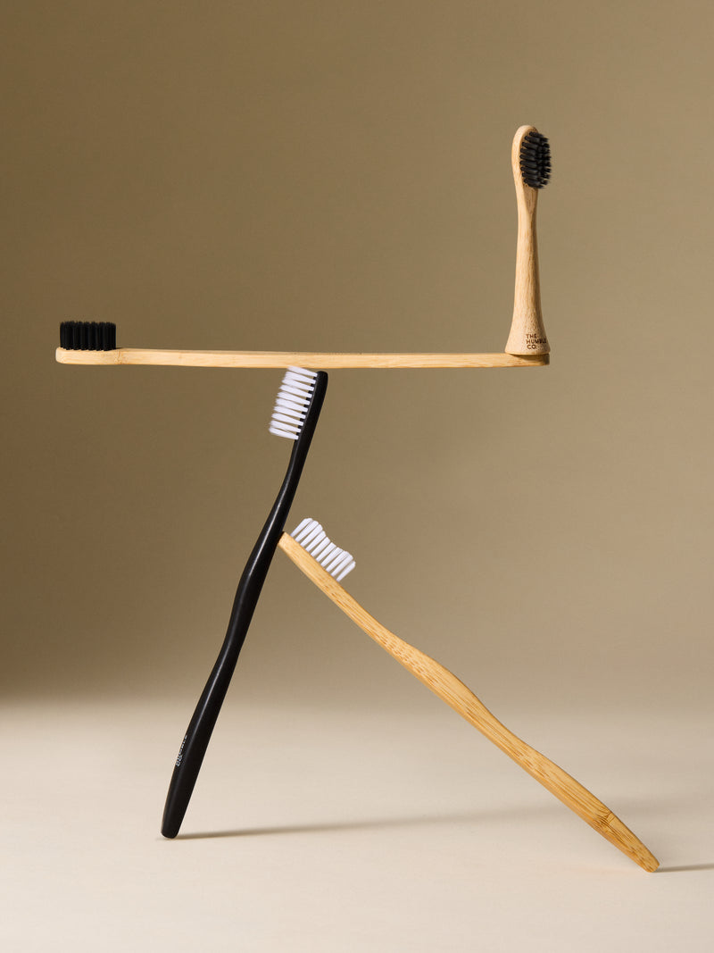 Humble Brush - Adult Black - Sensitive